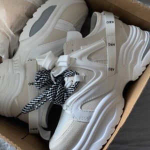 Lace-Up Front Mesh Panel Chunky Sneakers